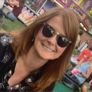 Meet your Posher, Cheryl